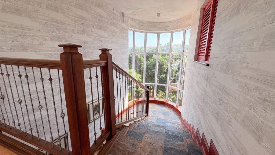 6 Bedroom Property for Sale in Lovemore Park Eastern Cape